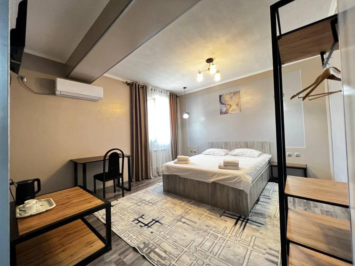 Ave Hotel Osh Dış mekan fotoğraf