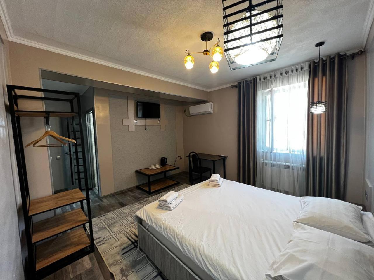 Ave Hotel Osh Dış mekan fotoğraf